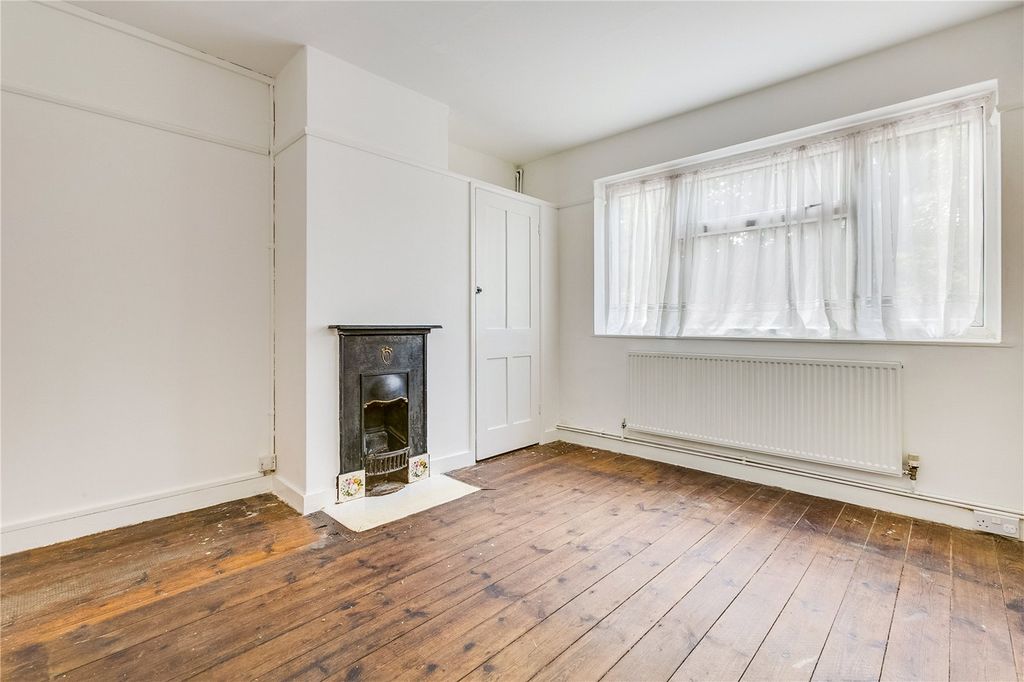 Property photo 3 of 7