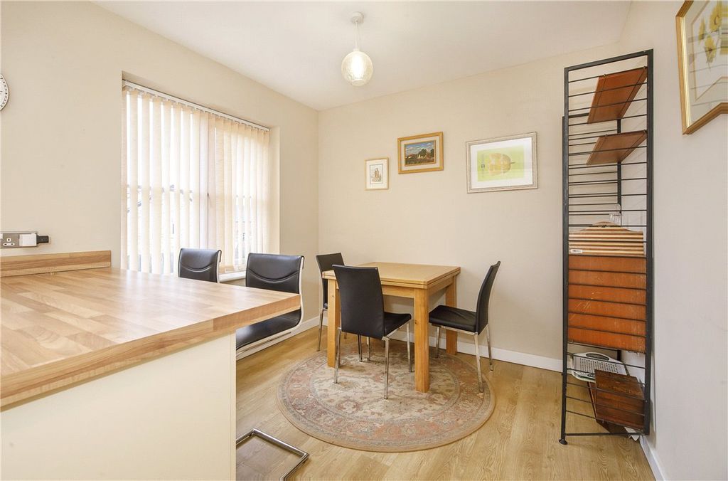 Property photo 3 of 23 Picture No. 23
