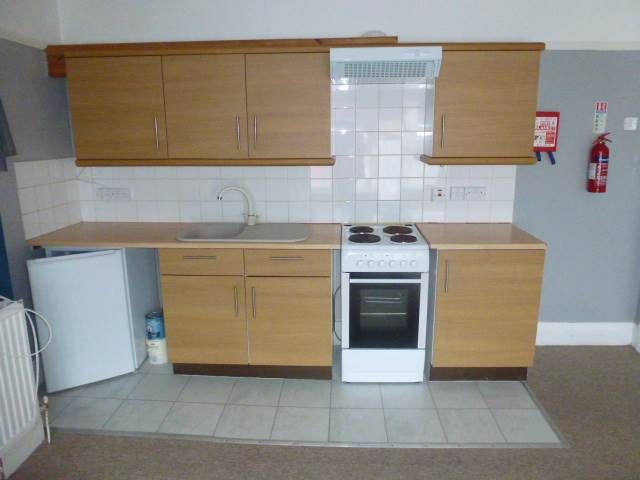 Property photo 1 of 9 Kitchen