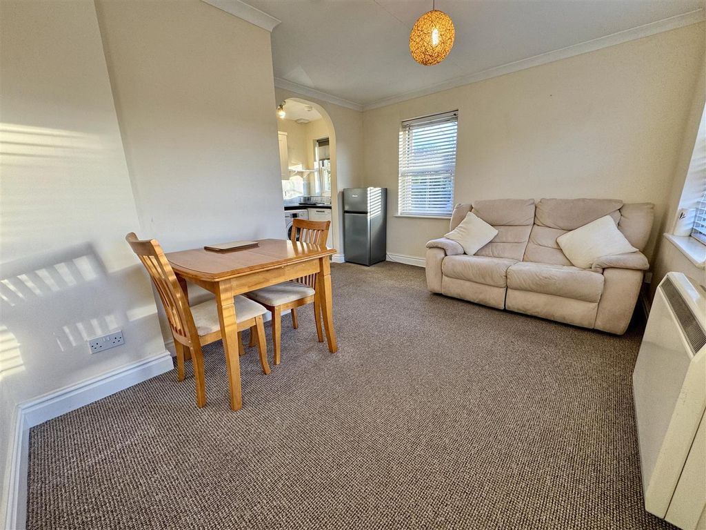 Property photo 3 of 6 Living Room