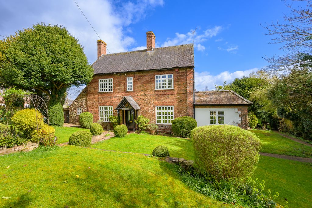 Property photo 1 of 53 Front Of Property Dsc_9299