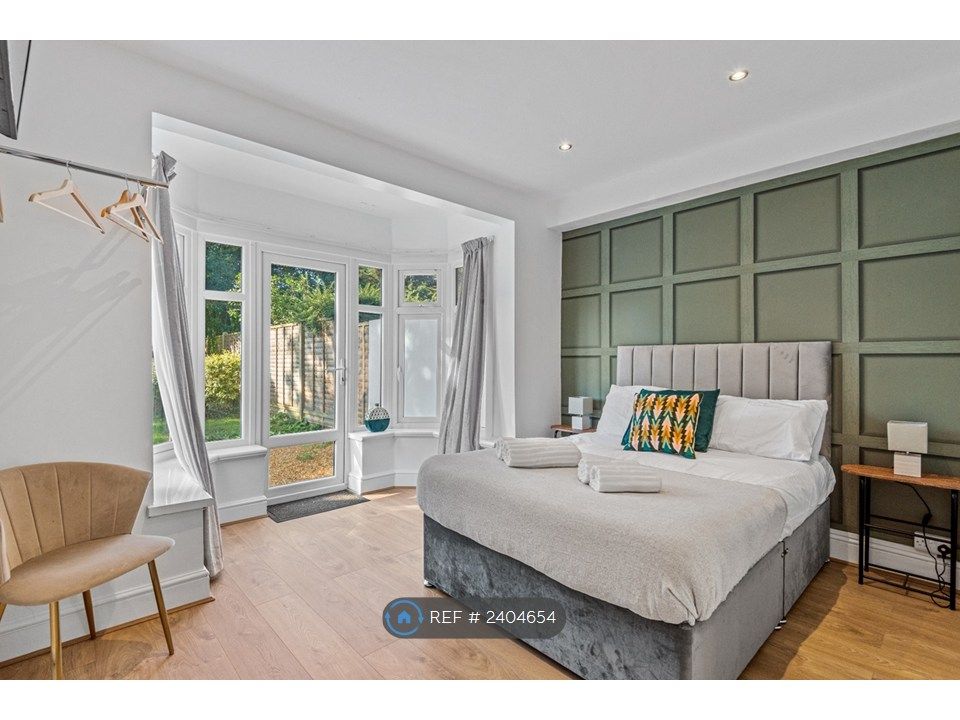 Property photo 1 of 35