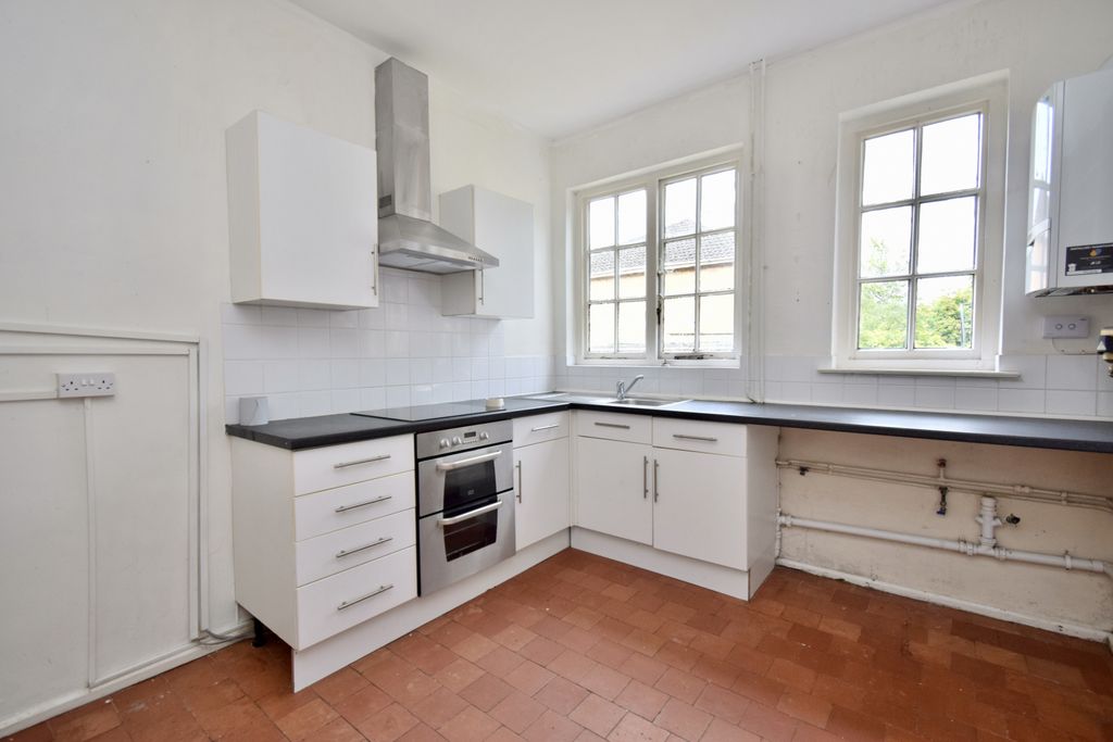 Property photo 3 of 10 Gallery