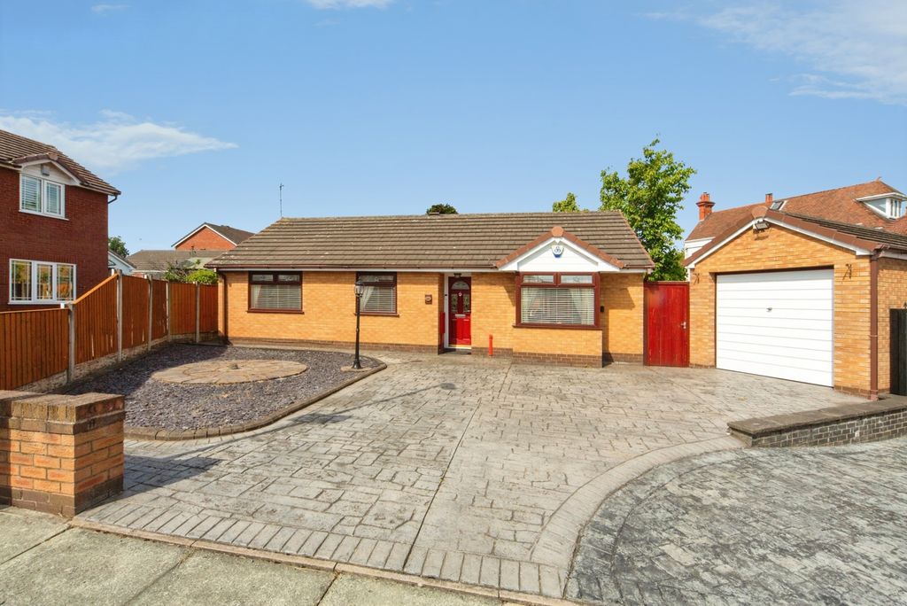 Property photo 1 of 25 Pbox-Img.Jpg