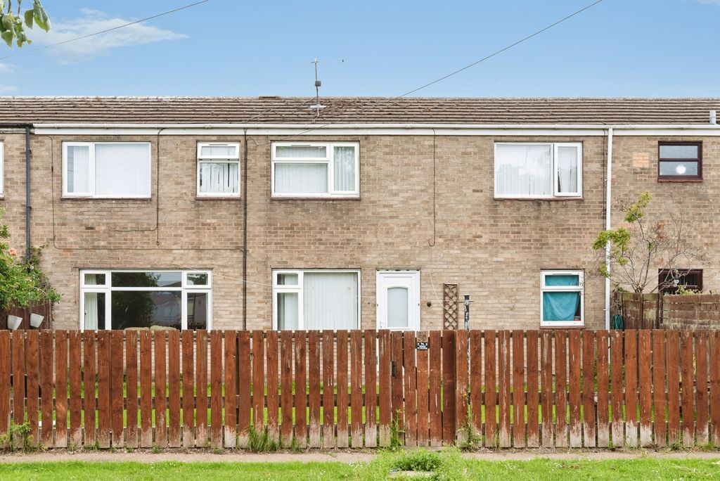 Property photo 1 of 18