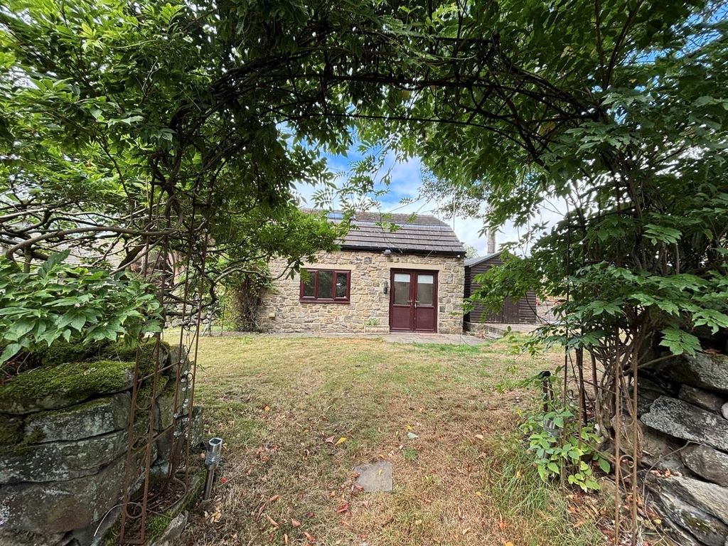 Property photo 2 of 11 Picture No. 10