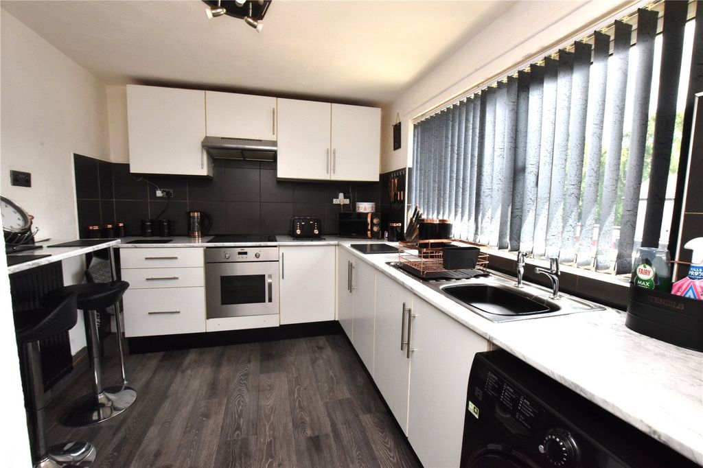 Property photo 3 of 7 Picture No. 09