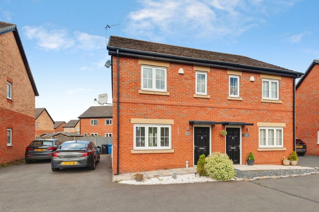 Property photo 1 of 21 Pbox-Img.Jpg