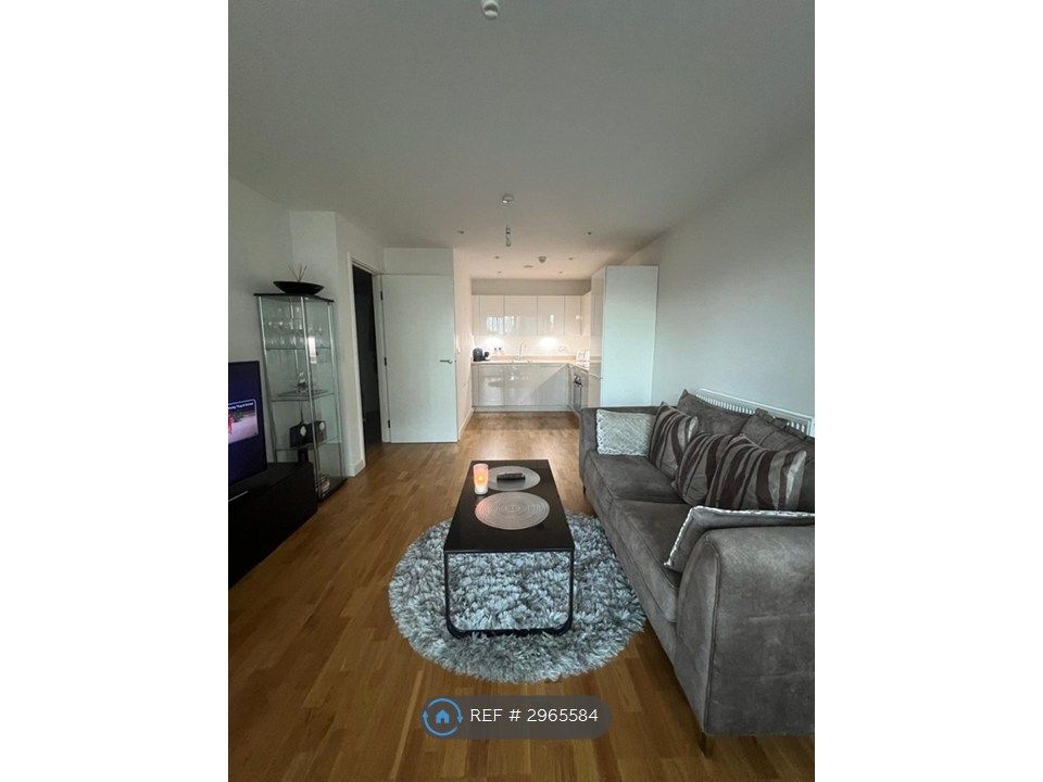 Property photo 3 of 9 Living Room