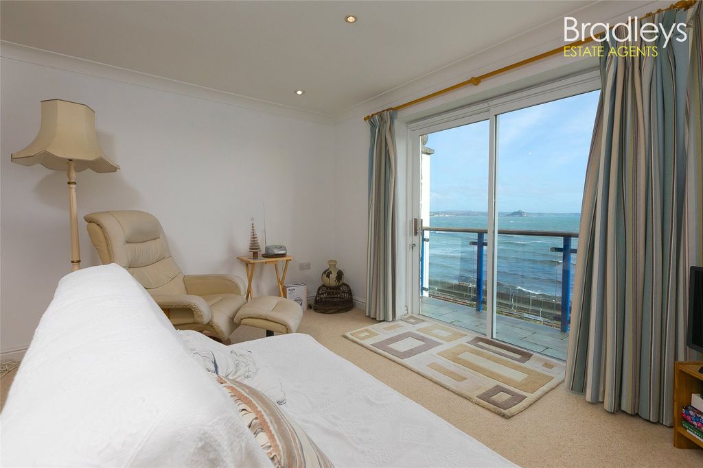 Additional image 8 of 1 bed flat for saleChyandour Cliff, Penzance, Cornwall TR18