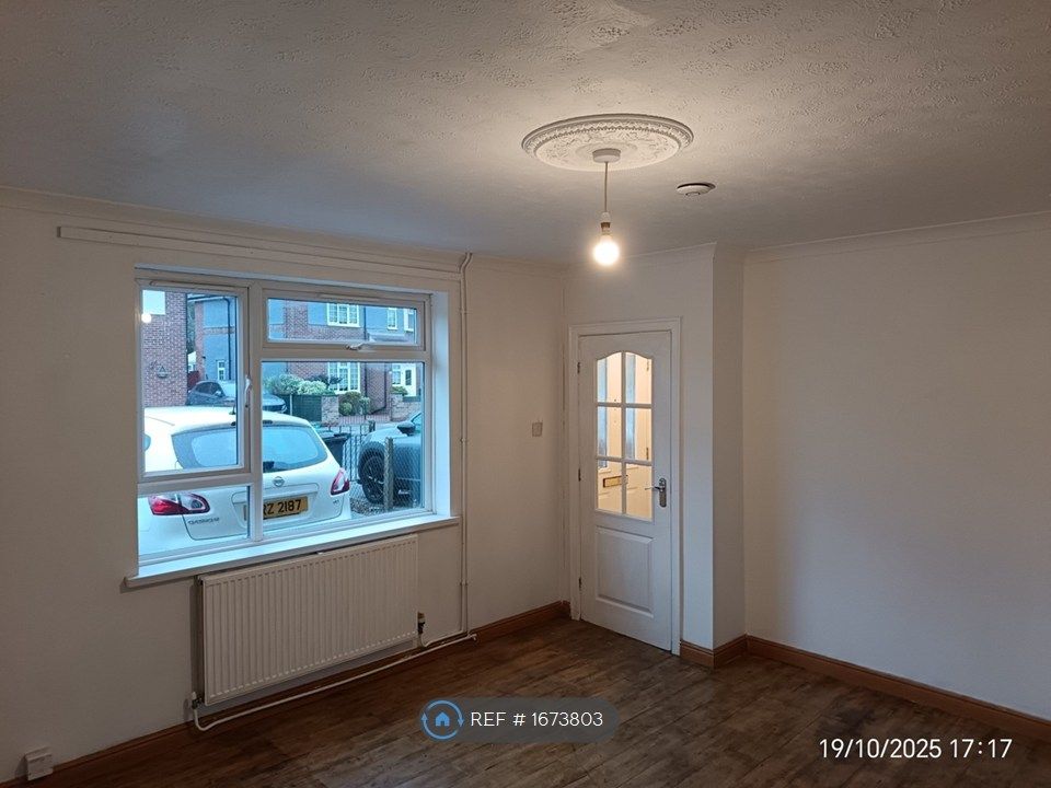 Property photo 3 of 13 Living Room