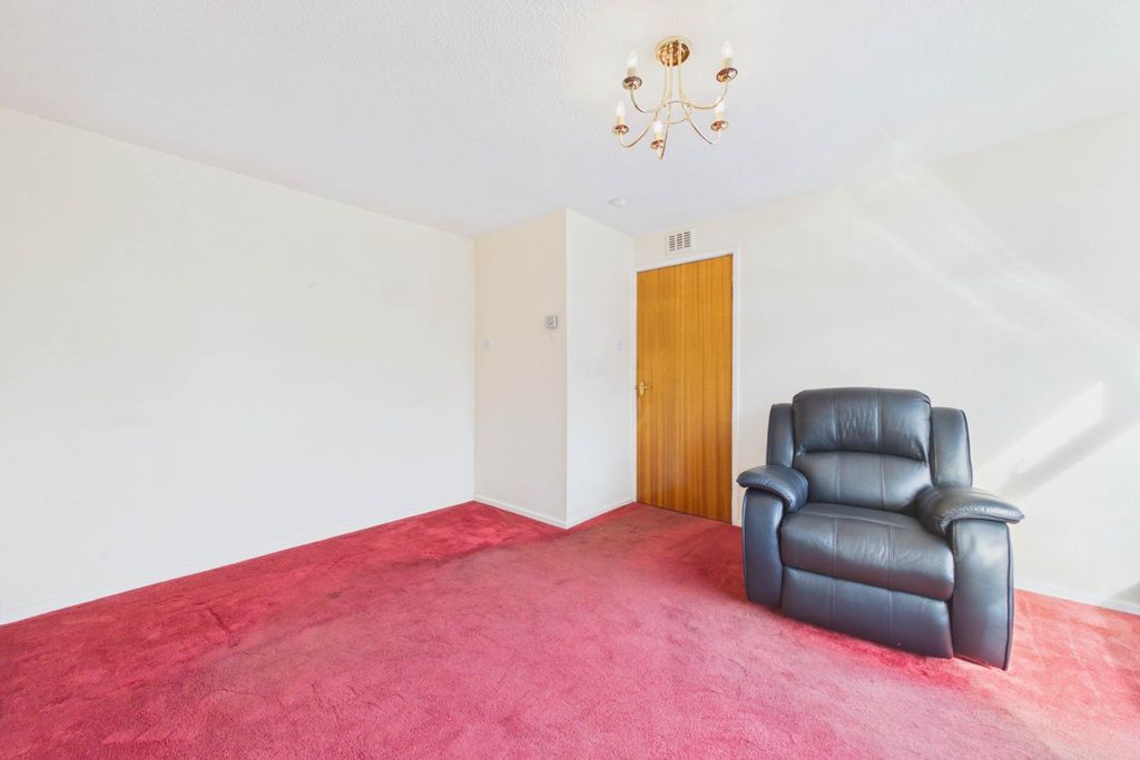Property photo 3 of 22