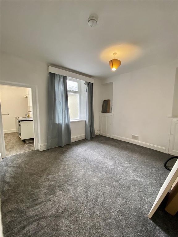 Property photo 3 of 5 Bright Living Area With Fresh Grey Carpets...