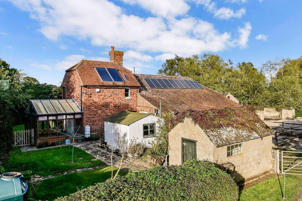 Property photo 3 of 22 003.Jpg