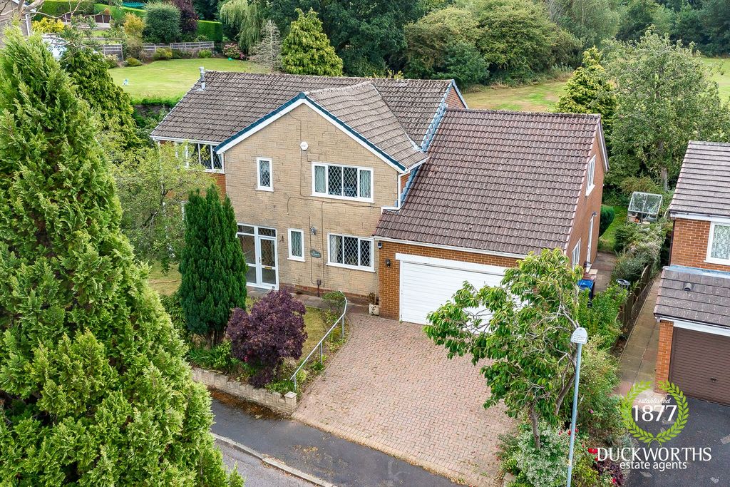 Property photo 1 of 40