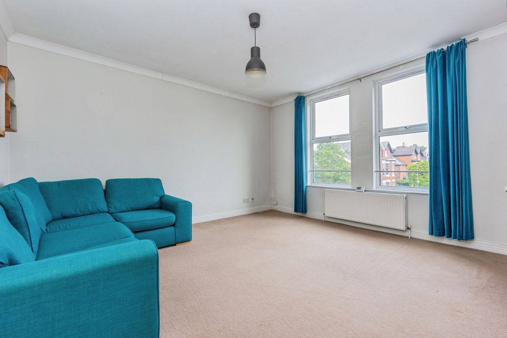 Property photo 2 of 16 Pbox-Img.Jpg