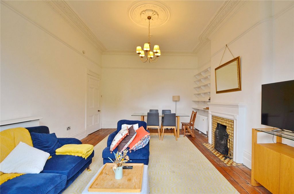 Property photo 3 of 12 Picture No. 11