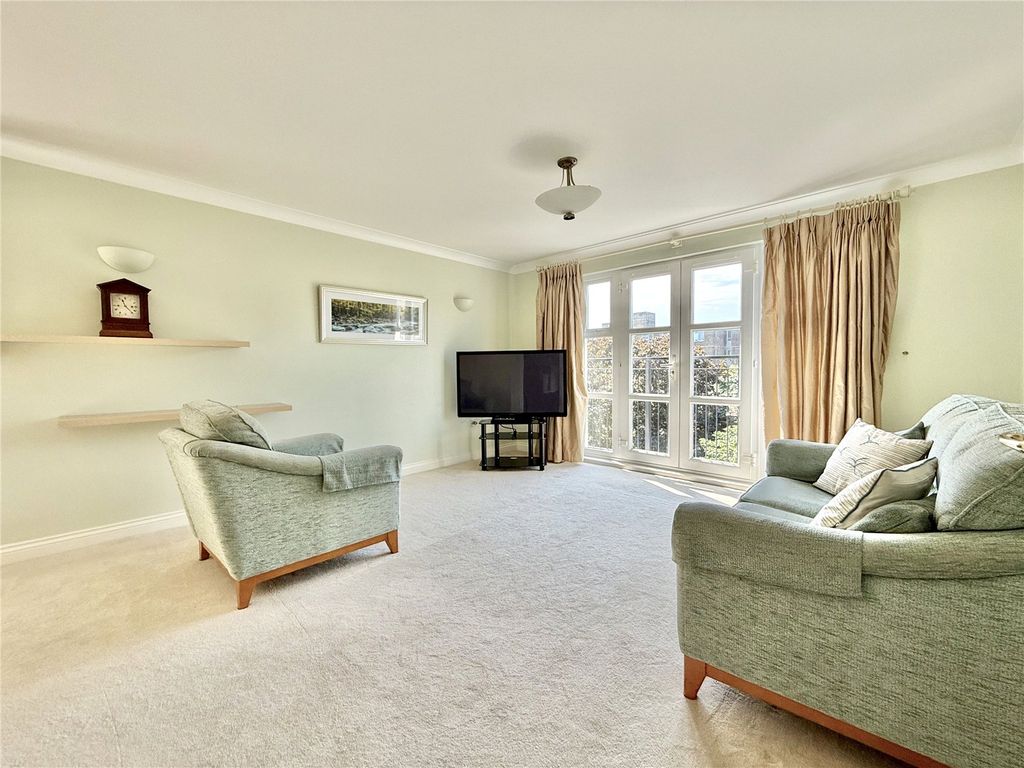 Property photo 2 of 12 Picture No. 03