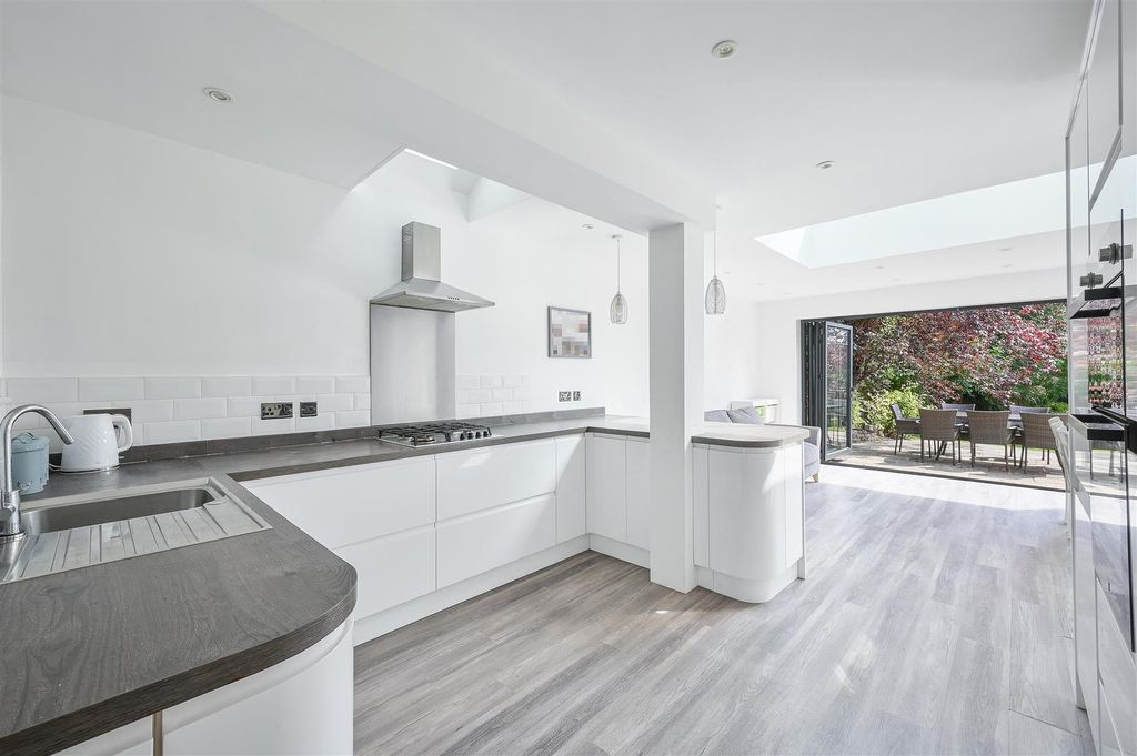 Property photo 2 of 20 Fir Tree Road, 134- (1).Jpg