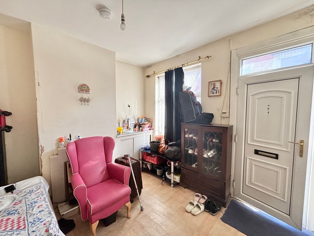 Property photo 2 of 6