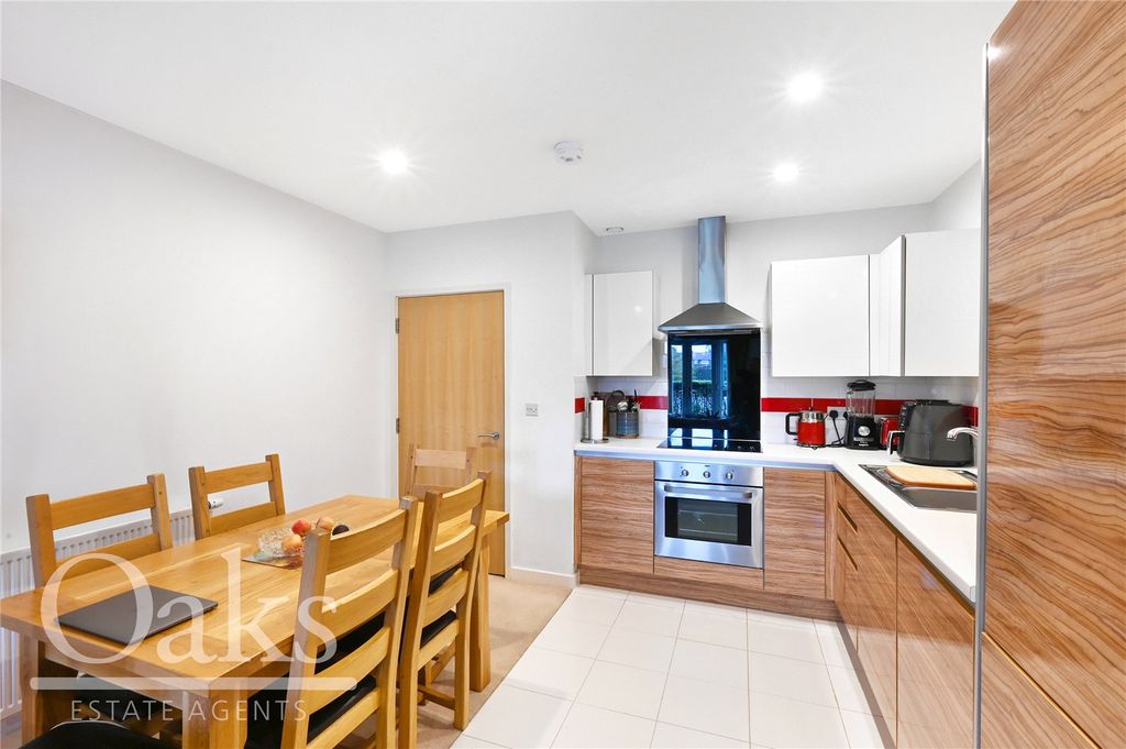 Property photo 3 of 8 Picture No. 07
