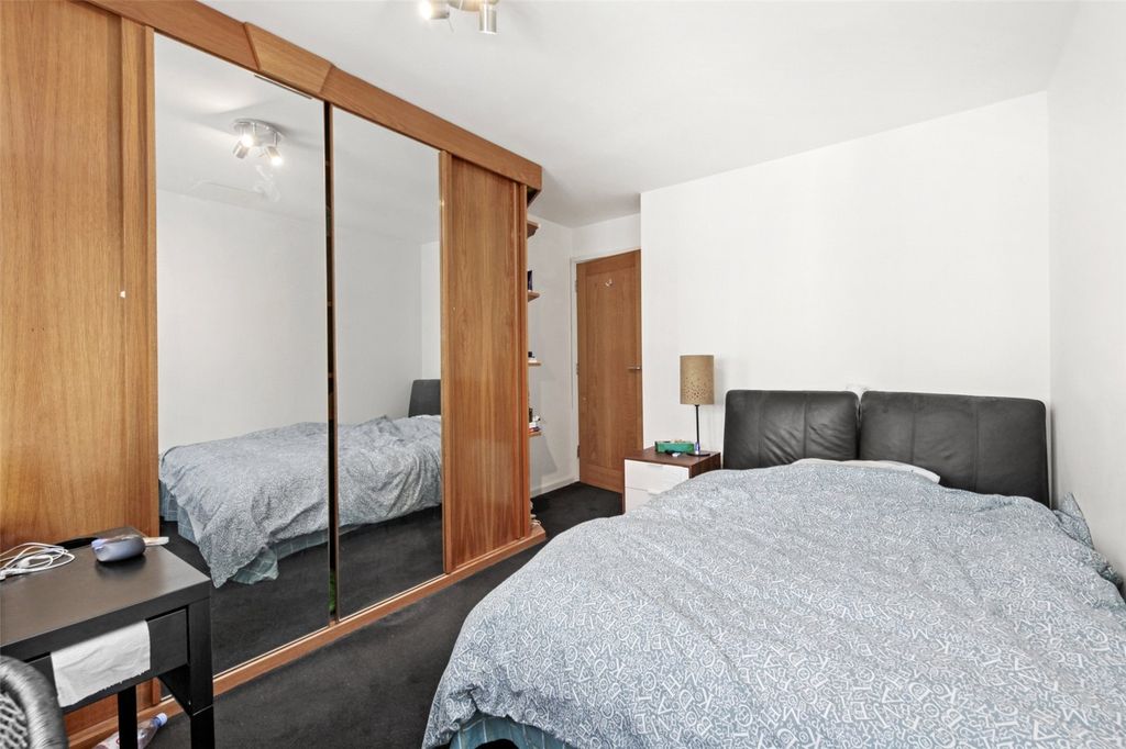 Property photo 3 of 8