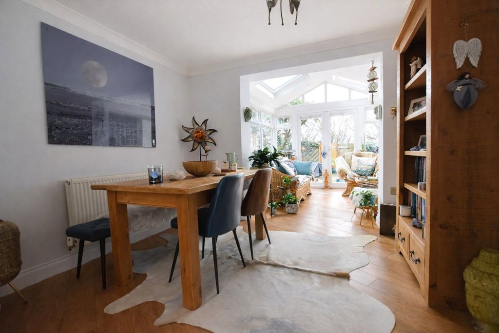 Property photo 3 of 15 Picture No. 06