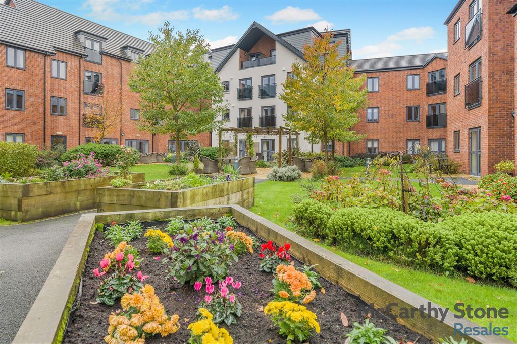 Additional image 21 of 2 bed flat for saleBurlington Gardens, Leyland PR25