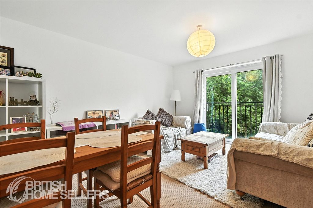 Property photo 2 of 9 Picture No. 08