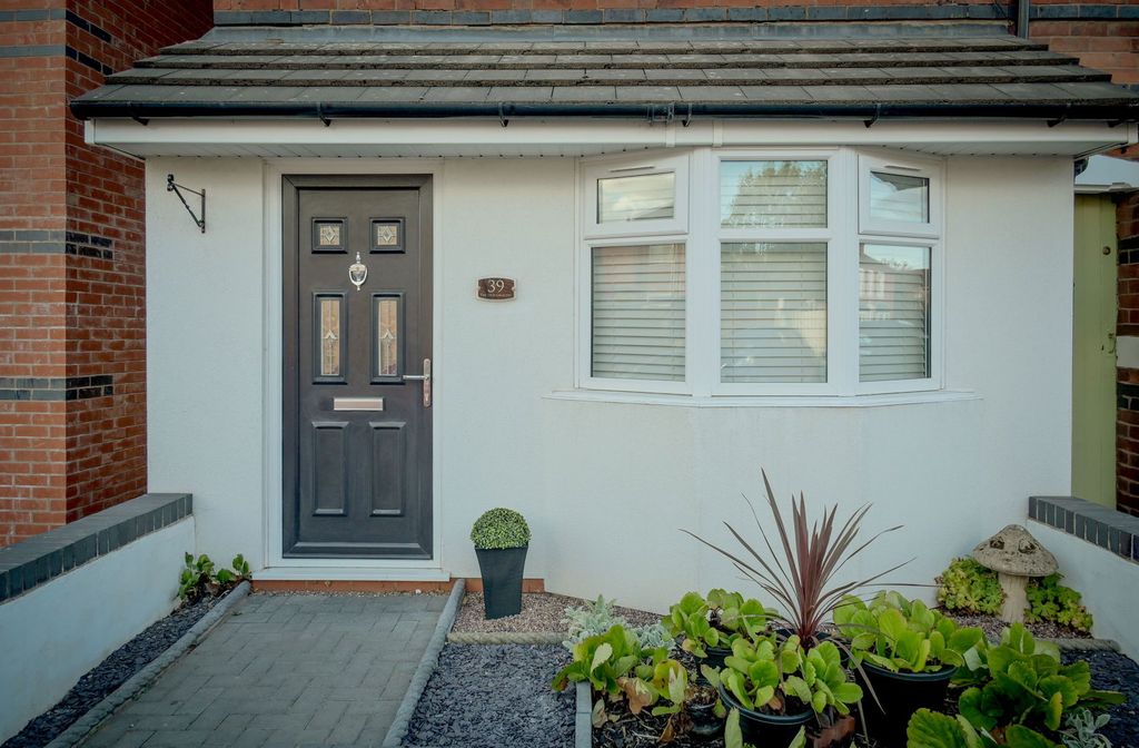 Property photo 2 of 26