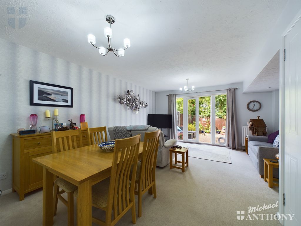 Property photo 2 of 12 Cam03218G0-Pr0358-Still009