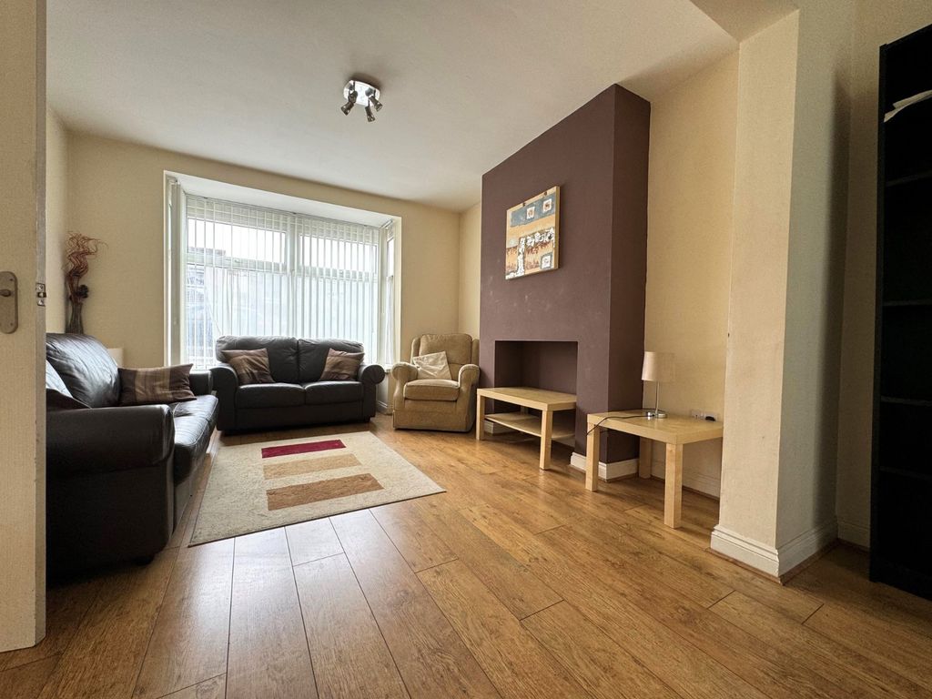 Property photo 2 of 10 Picture No. 16