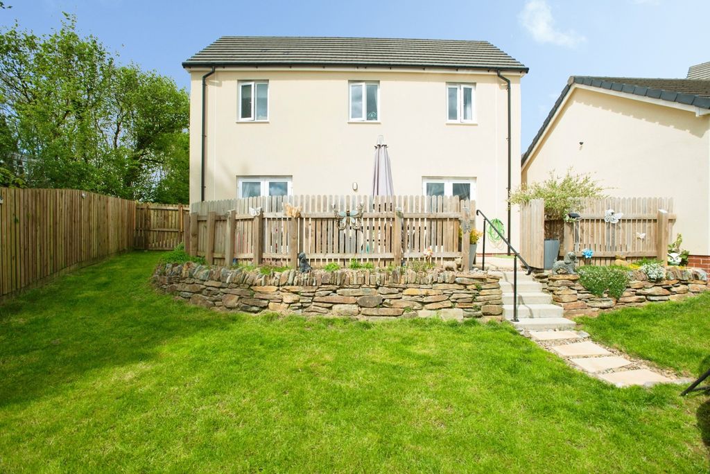 Property photo 1 of 18 Pbox-Img.Jpg