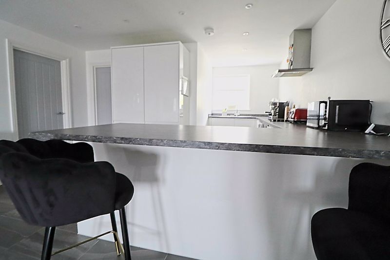 Property photo 3 of 16 Kitchen