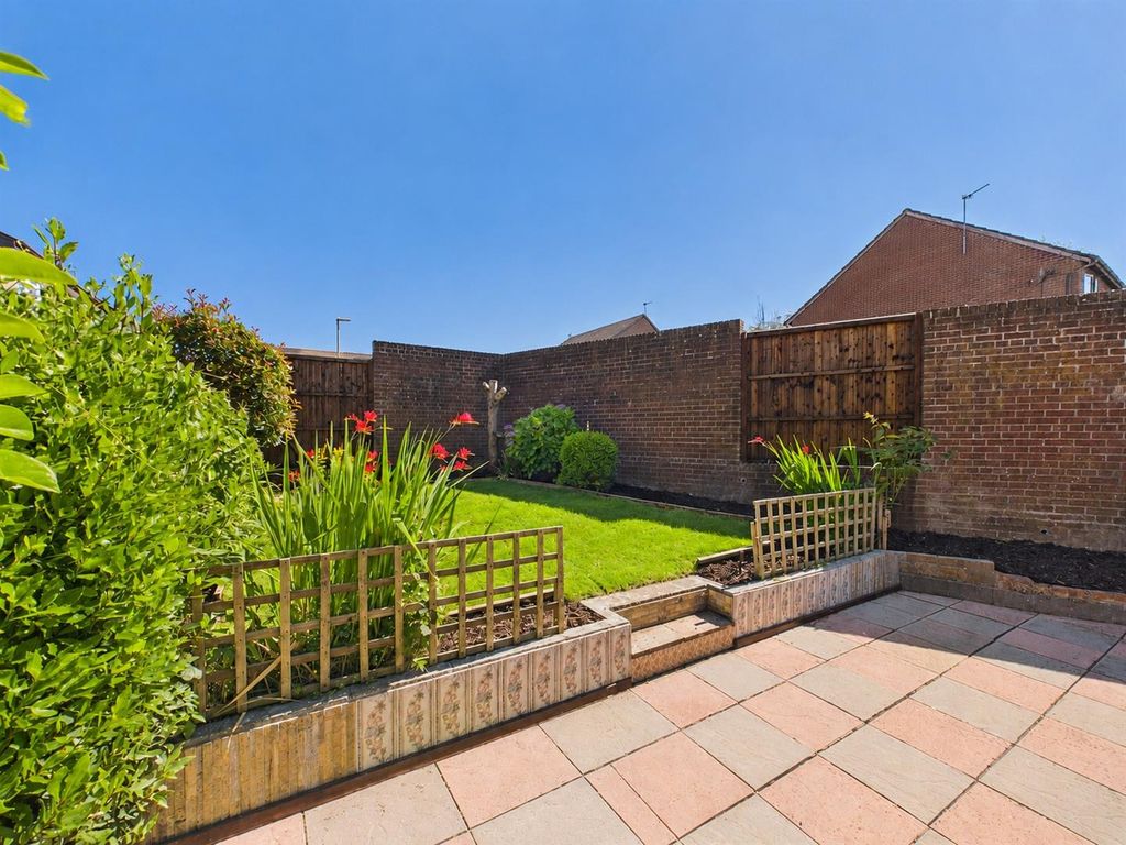 Property photo 3 of 16