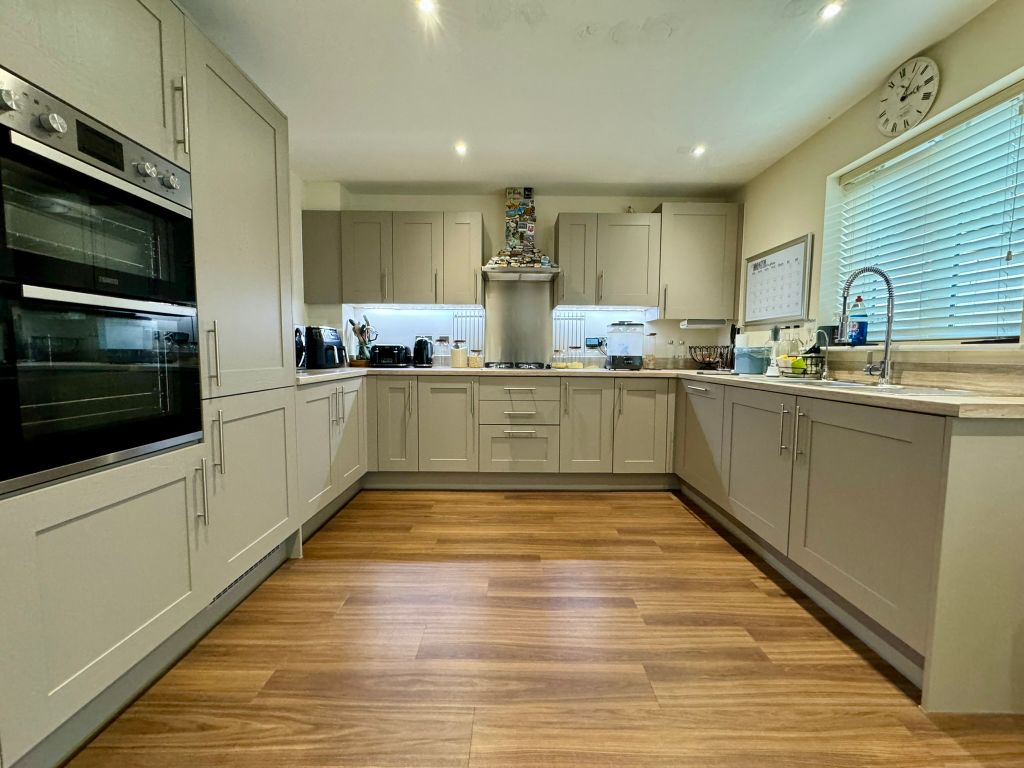 Property photo 3 of 30 Img_0809