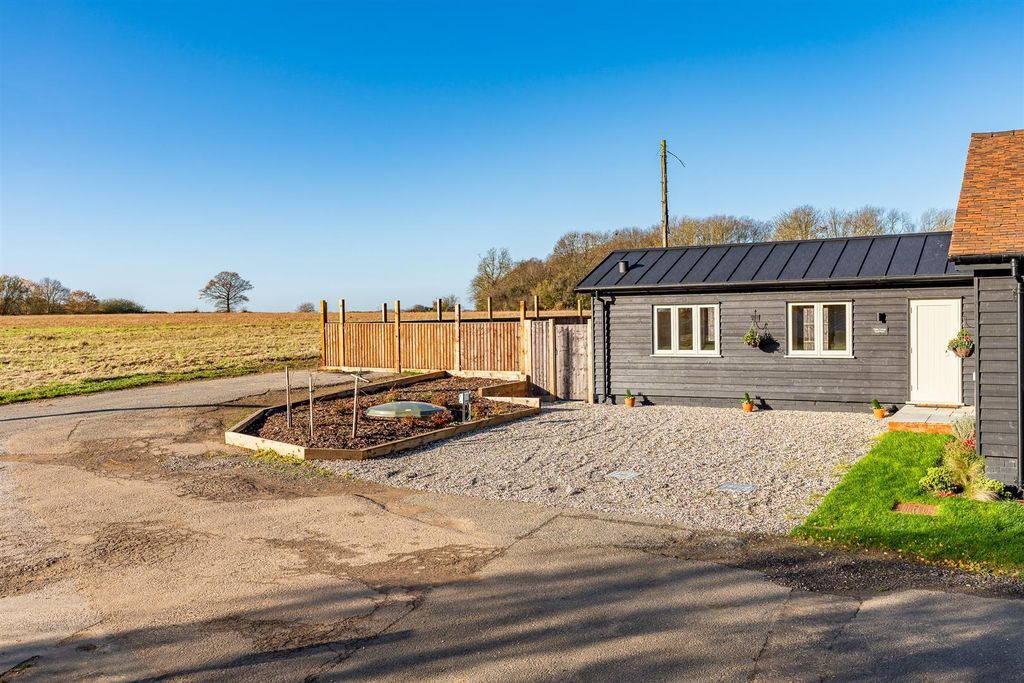 Property photo 2 of 24 External-17.Jpg