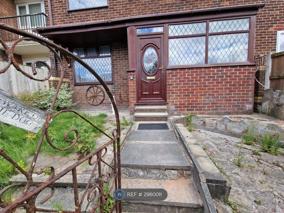 Property photo 3 of 31