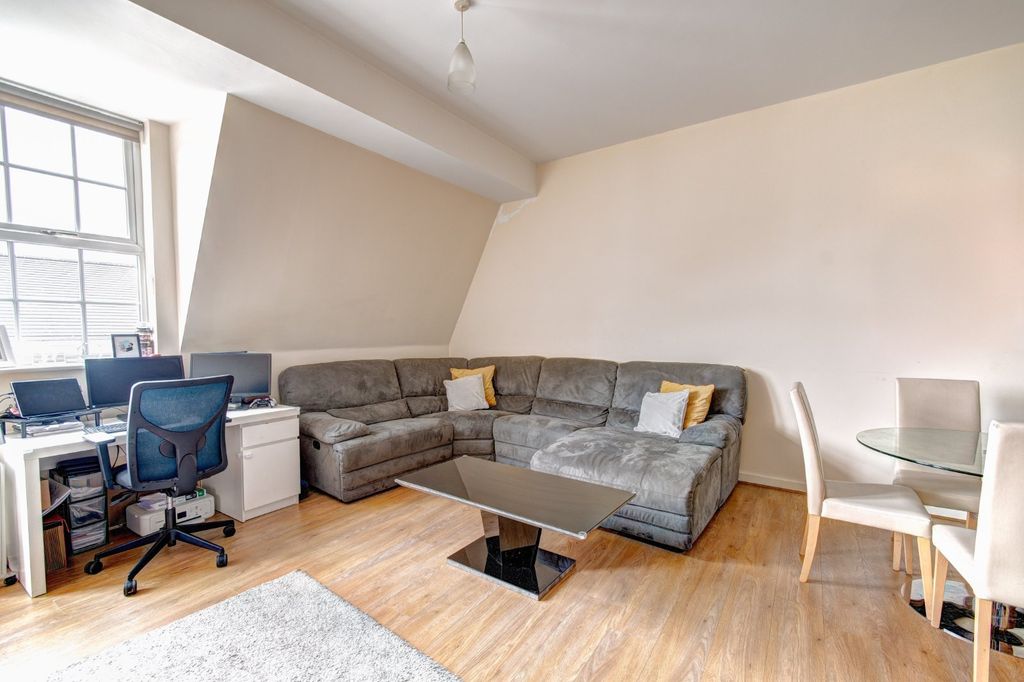 Property photo 3 of 9 Picture No. 02