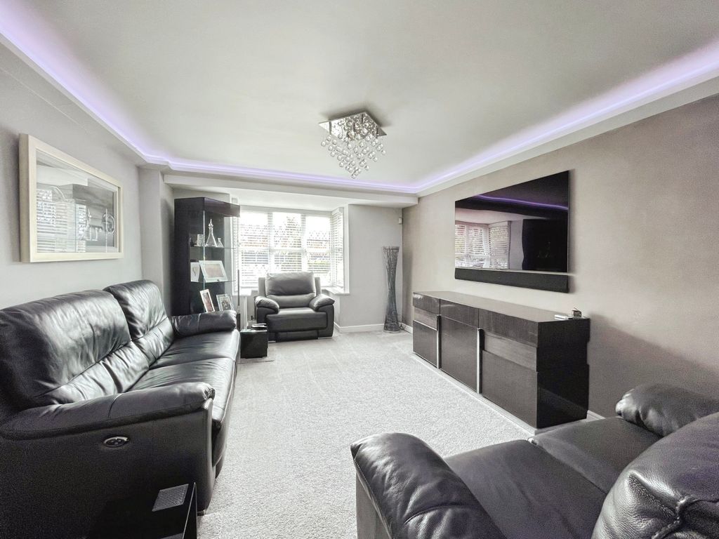 Property photo 2 of 27 11