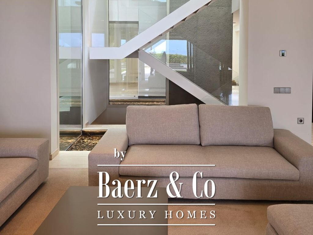 Property photo 2 of 36