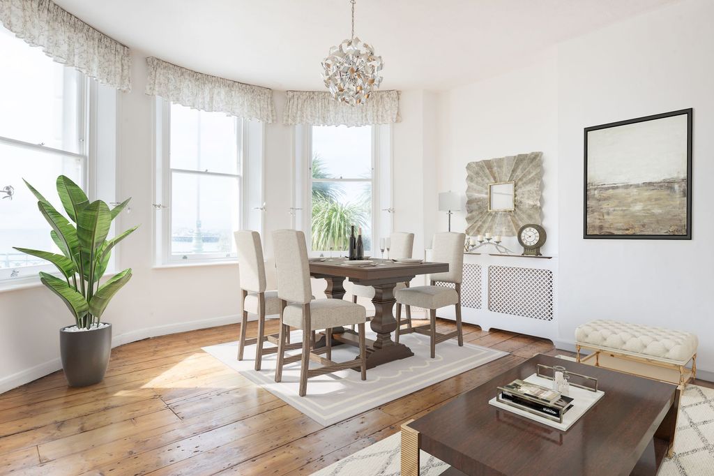 Property photo 2 of 8