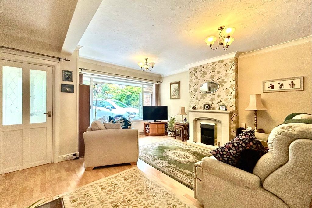 Property photo 2 of 16 Picture No. 01