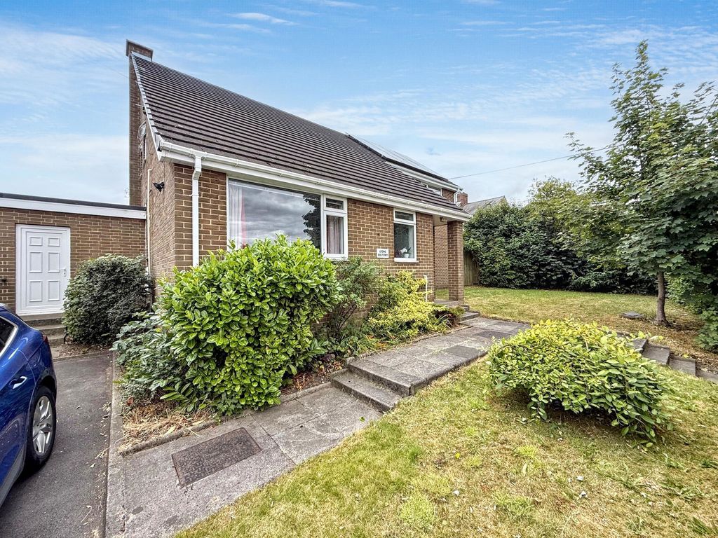 Property photo 1 of 33