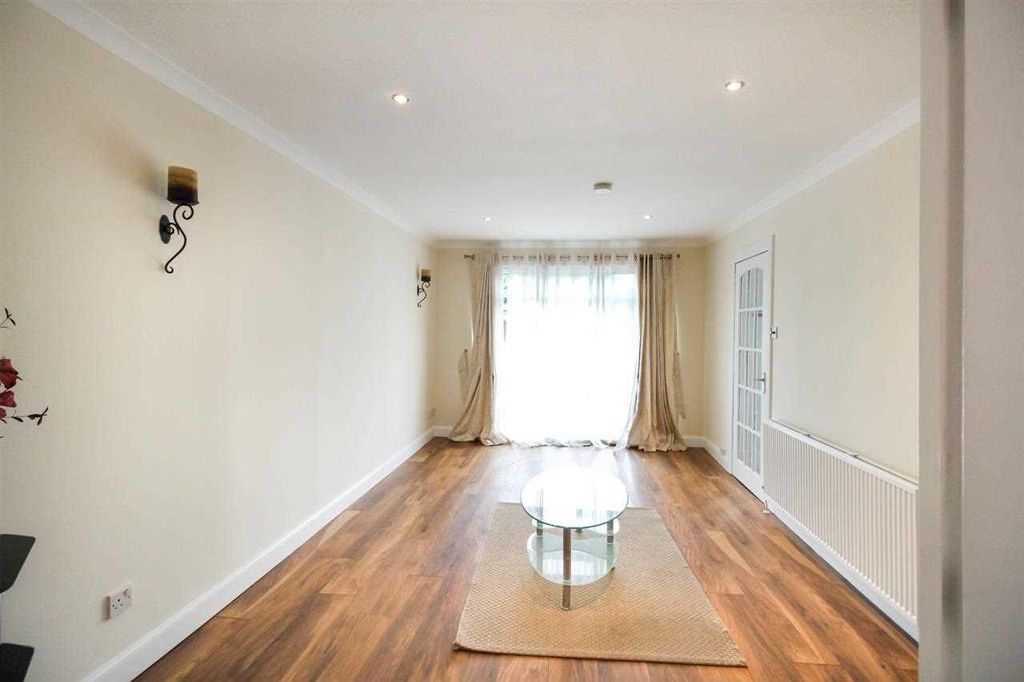 Property photo 3 of 29