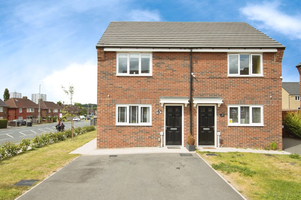 Property photo 1 of 17