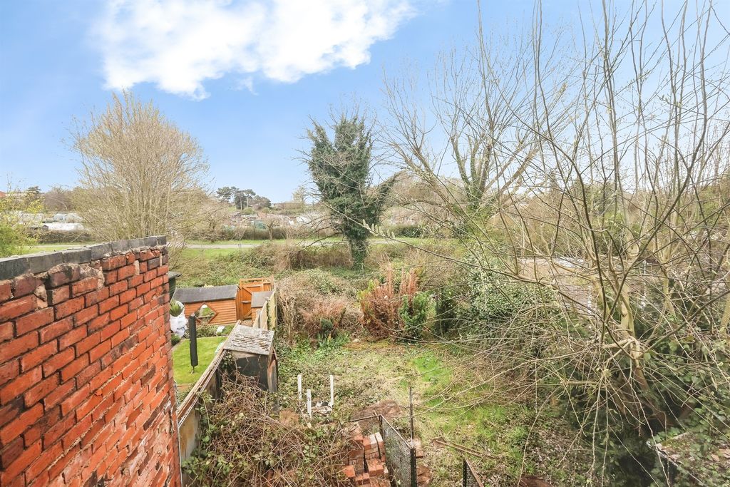 Property photo 3 of 20