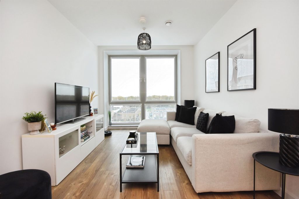 Property photo 3 of 16