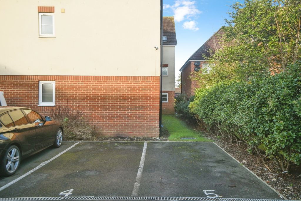 Property photo 2 of 10
