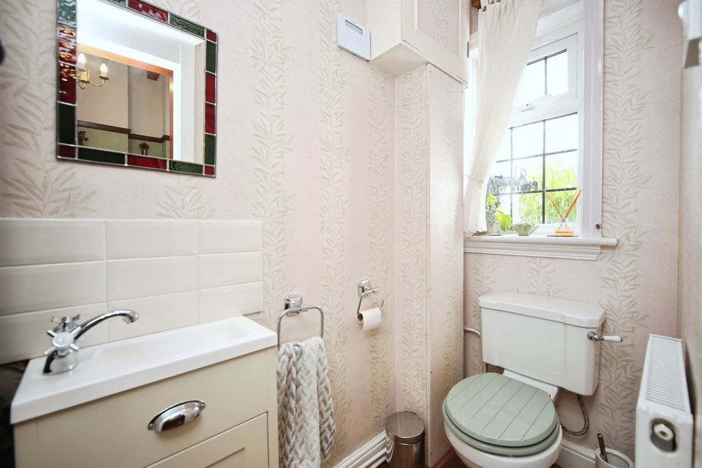 Property photo 3 of 29